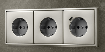 SCHUKO® Steckdosen mit USB bei manes die electro gmbh in Erfurt