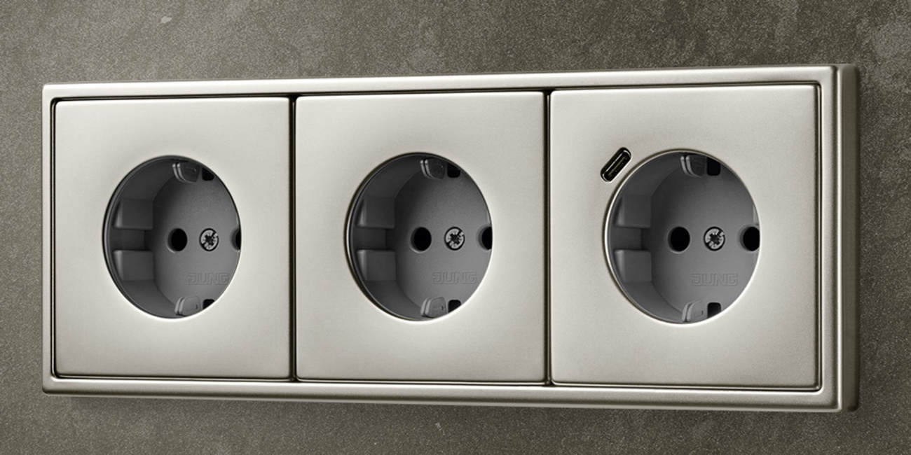 SCHUKO® Steckdosen mit USB bei manes die electro gmbh in Erfurt