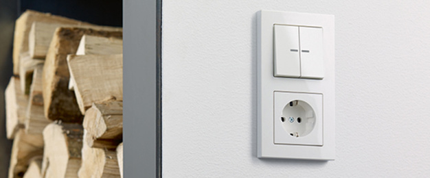 JUNG KNX Taster F 10 bei manes die electro gmbh in Erfurt