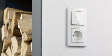 JUNG KNX Taster F 10 bei manes die electro gmbh in Erfurt